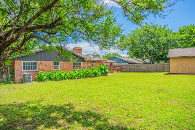 2652 Bluebird Lane, Mesquite, TX 75149