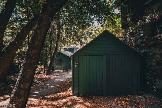 24 Barrett Canyon, Mt Baldy, CA 91759