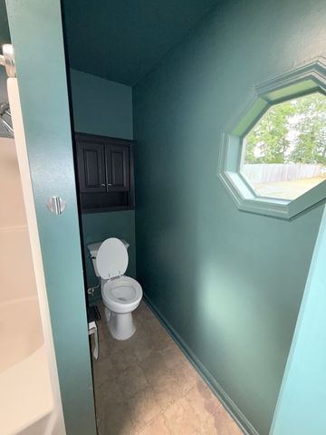 46 Dogwood St., Midland City, AL 36350