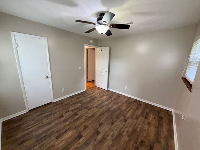46 Dogwood St., Midland City, AL 36350
