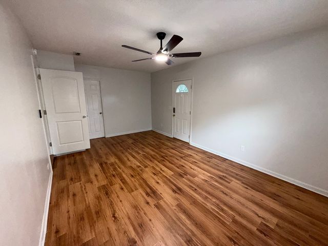 46 Dogwood St., Midland City, AL 36350