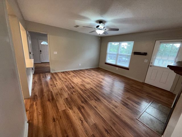 46 Dogwood St., Midland City, AL 36350