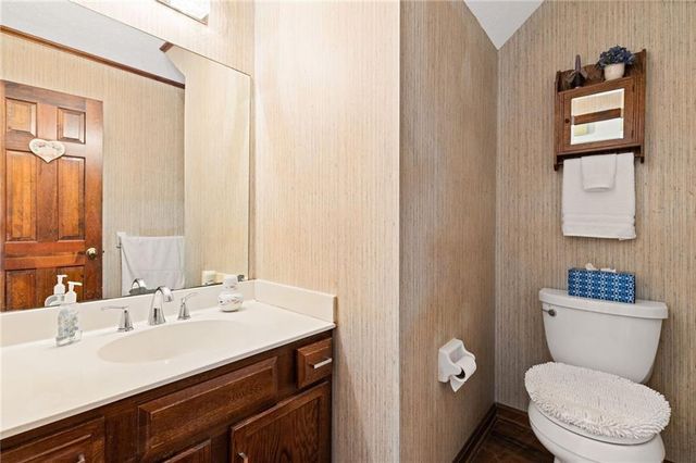 4183 Deerbrook Way SW, Lilburn, GA 30047