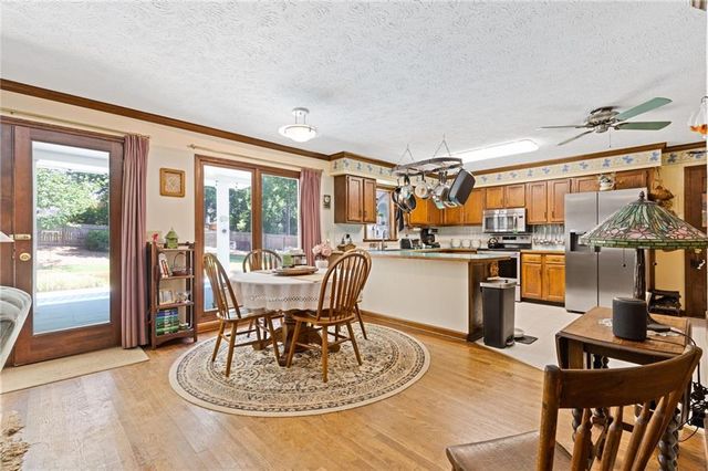 4183 Deerbrook Way SW, Lilburn, GA 30047