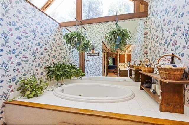 4183 Deerbrook Way SW, Lilburn, GA 30047