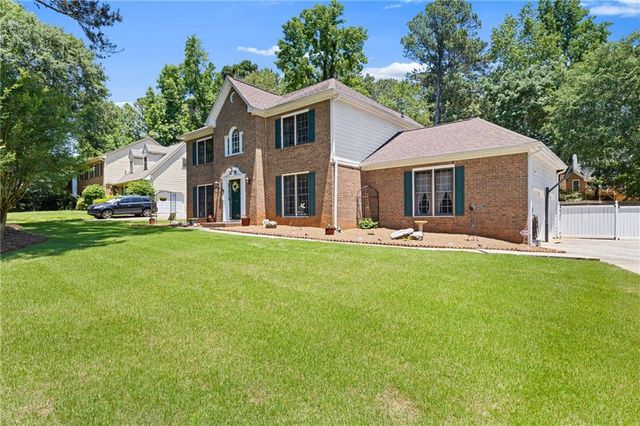 4183 Deerbrook Way SW, Lilburn, GA 30047