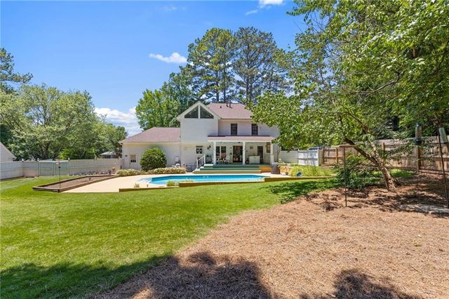 4183 Deerbrook Way SW, Lilburn, GA 30047