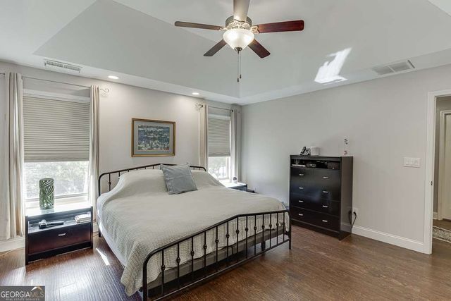 5652 Leaf Ridge Lane NE, Buford, GA 30518