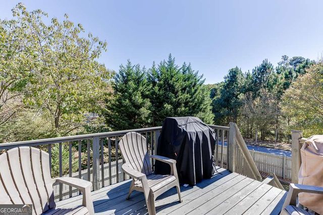 5652 Leaf Ridge Lane NE, Buford, GA 30518