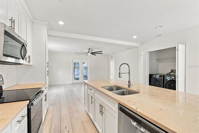 150 50TH STREET N, St Petersburg, FL 33710