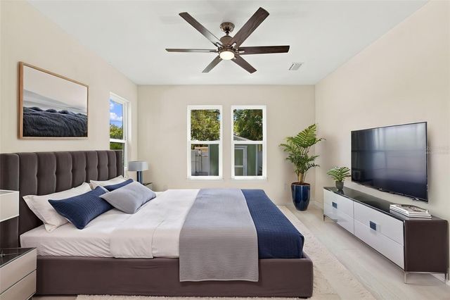 150 50TH STREET N, St Petersburg, FL 33710