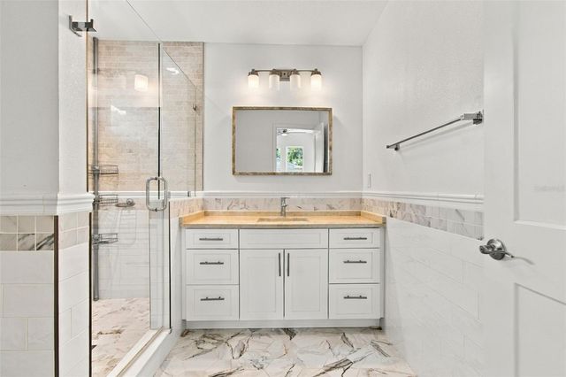 150 50TH STREET N, St Petersburg, FL 33710