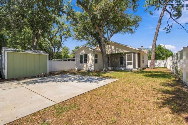 150 50TH STREET N, St Petersburg, FL 33710