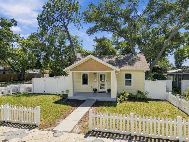 150 50TH STREET N, St Petersburg, FL 33710
