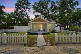 150 50TH STREET N, St Petersburg, FL 33710
