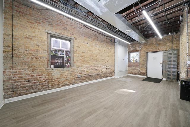 4854 W Addison Street, Chicago, IL 60641