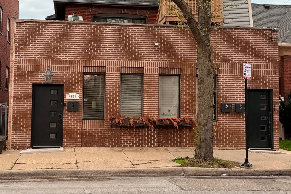 4854 W Addison Street, Chicago, IL 60641