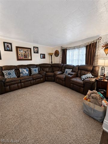 13 5th, Mcmechen, WV 26040