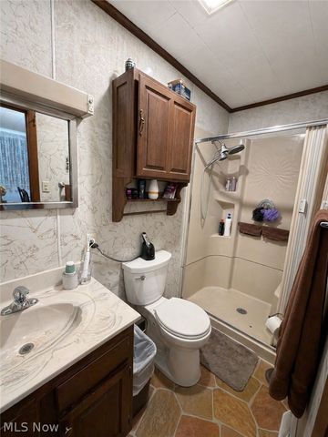 13 5th, Mcmechen, WV 26040