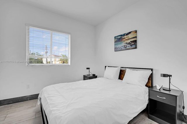 15450 NW 2nd Ave 15450, Miami, FL 33169