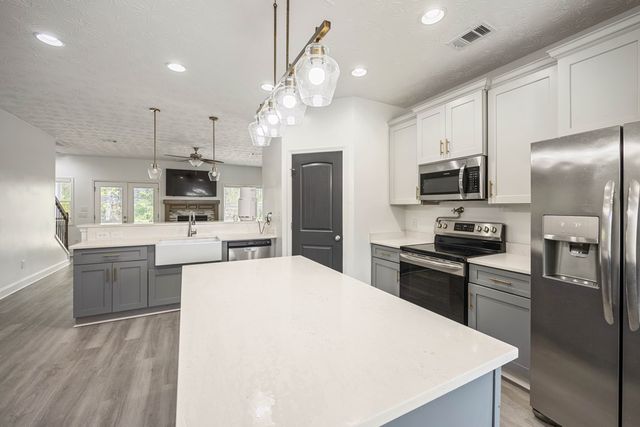 8089 Garrett Pines Drive, Midland, GA 31820