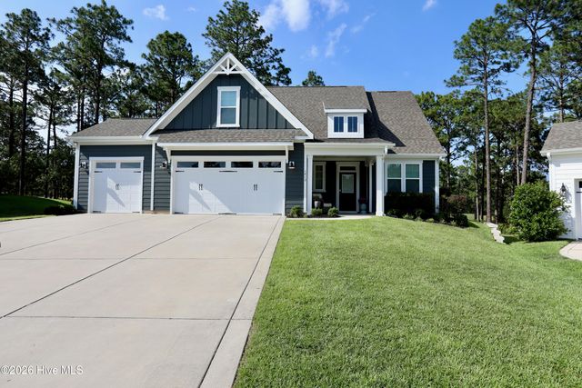 1413 Baden Court, Aberdeen, NC 28315