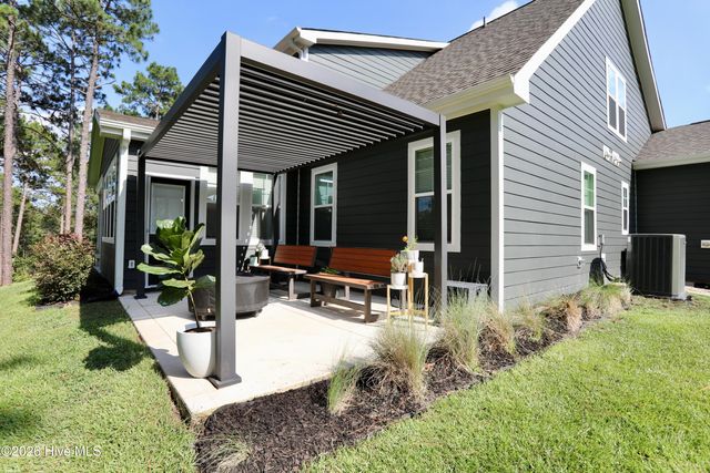 1413 Baden Court, Aberdeen, NC 28315