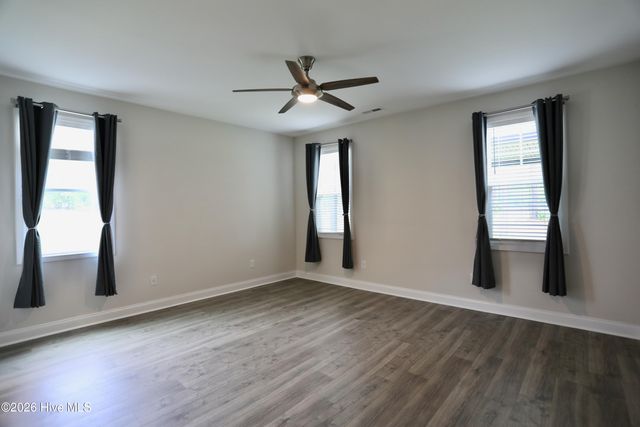 1413 Baden Court, Aberdeen, NC 28315