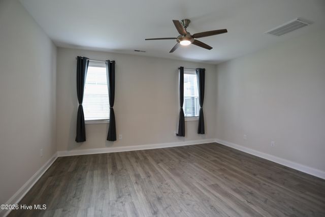 1413 Baden Court, Aberdeen, NC 28315