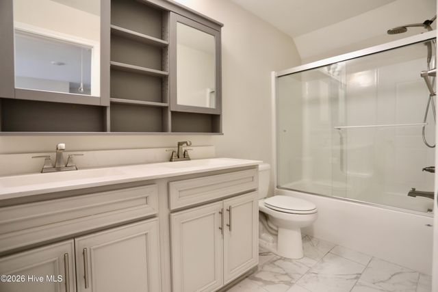 1413 Baden Court, Aberdeen, NC 28315