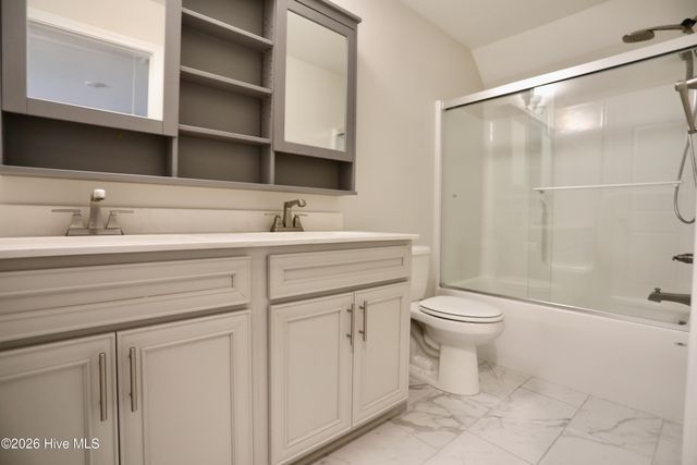 1413 Baden Court, Aberdeen, NC 28315