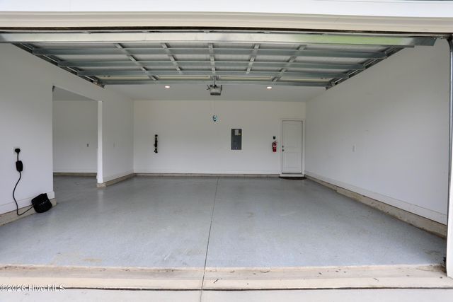 1413 Baden Court, Aberdeen, NC 28315
