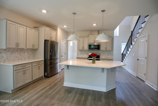 1413 Baden Court, Aberdeen, NC 28315