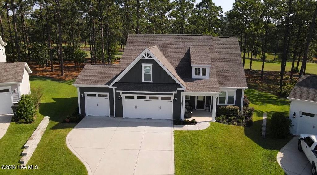 1413 Baden Court, Aberdeen, NC 28315