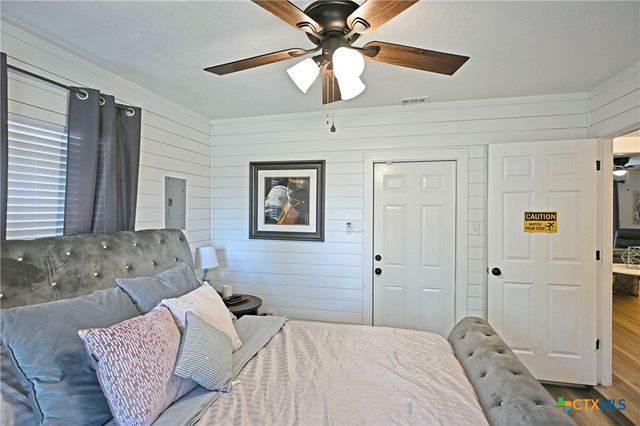 553 Scenic Drive, Canyon Lake, TX 78133