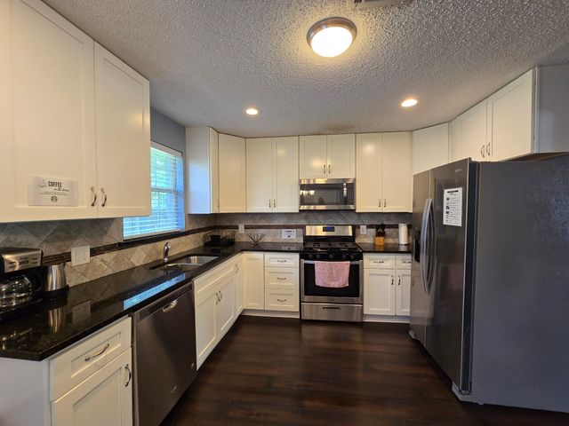 6313 Greenlee Street, Fort Worth, TX 76112