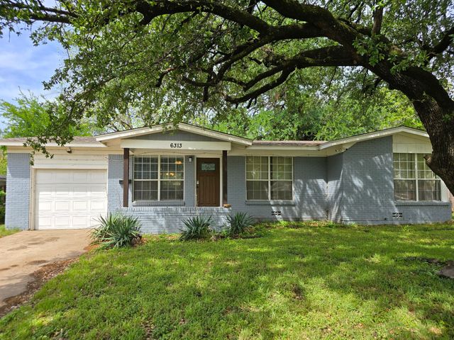 6313 Greenlee Street, Fort Worth, TX 76112