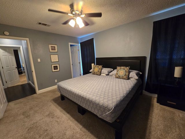 6313 Greenlee Street, Fort Worth, TX 76112