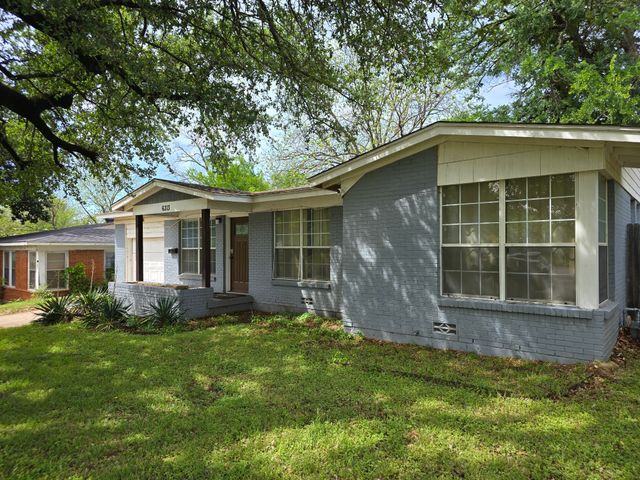 6313 Greenlee Street, Fort Worth, TX 76112