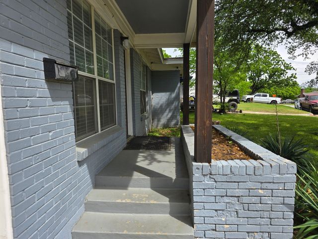 6313 Greenlee Street, Fort Worth, TX 76112