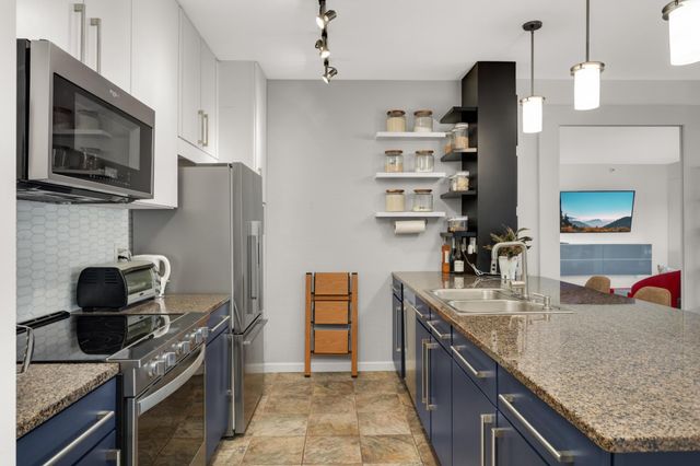 7600 Lyndale Avenue S 312, Richfield, MN 55423