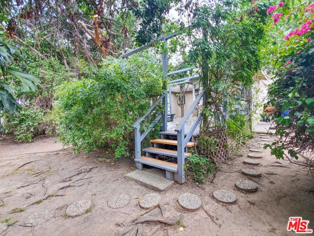 3538 Greenfield Avenue, Los Angeles, CA 90034