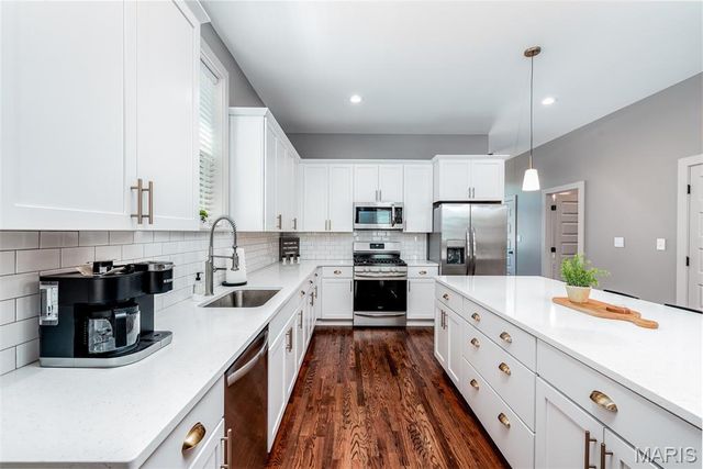 3433 Texas Avenue, St Louis, MO 63118