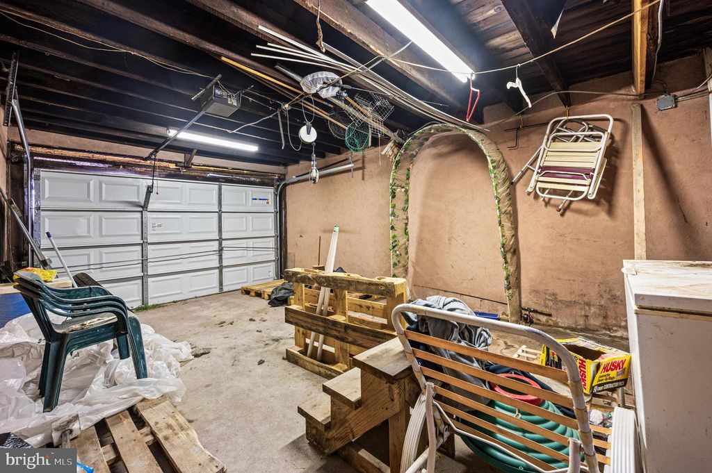 3227 SALMON ST, Philadelphia, PA 19134