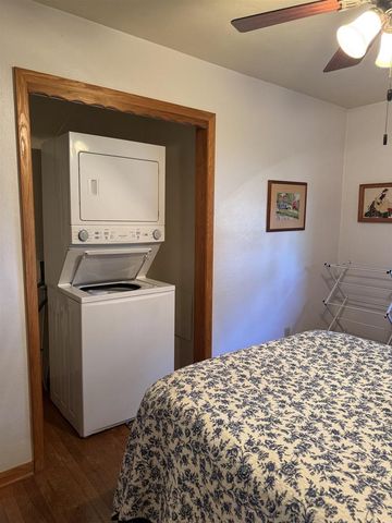 2219 Mineral Point Avenue, Janesville, WI 53548