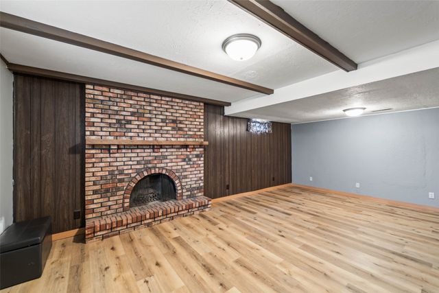 239 Birch Boulevard, Pleasant Hill, IA 50327