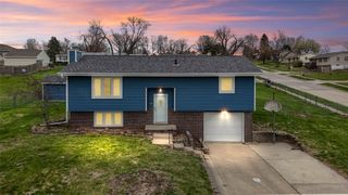 239 Birch Boulevard, Pleasant Hill, IA 50327