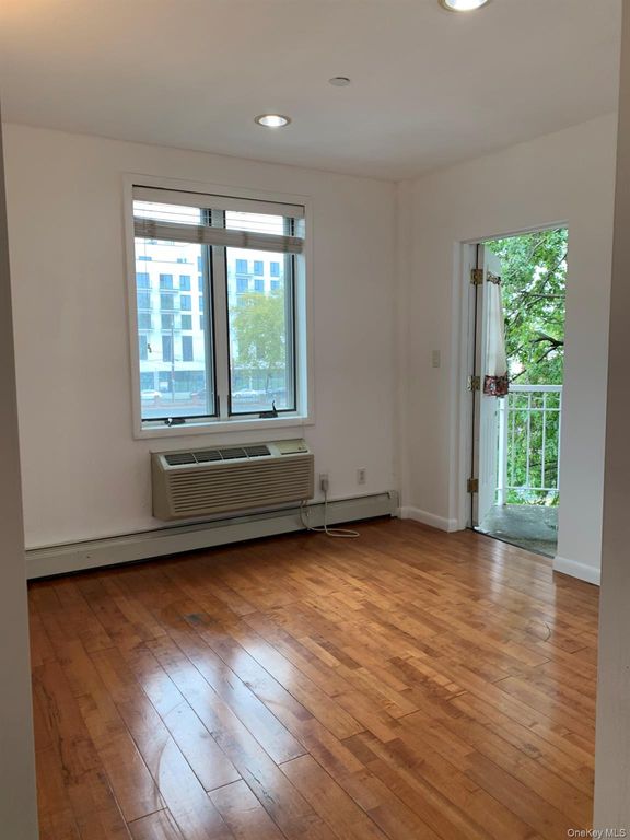 3710 149th Place 3B, Flushing, NY 11354 — photo 3
