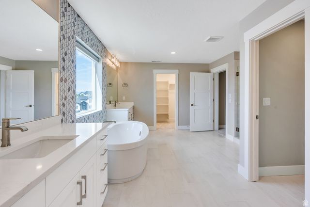 12177 N SHADY BROOK LN, Highland, UT 84003