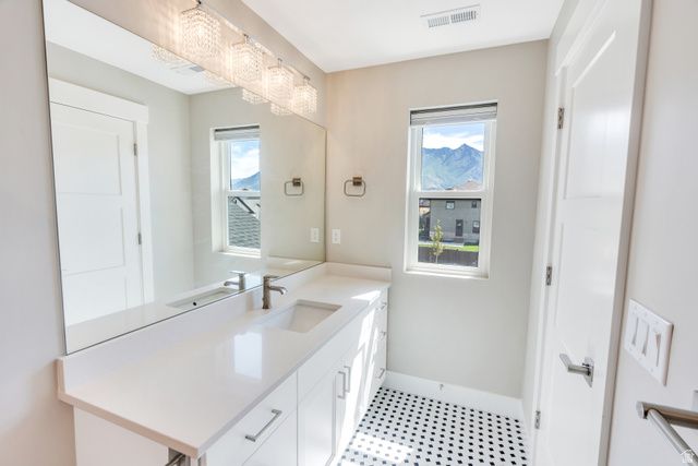 12177 N SHADY BROOK LN, Highland, UT 84003